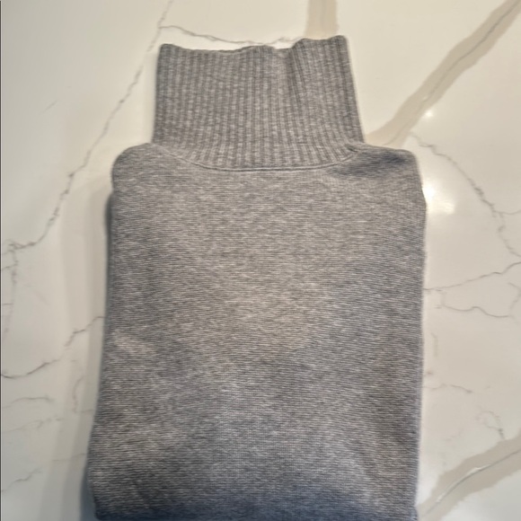 J McLaughlin Clara Cashmere Sweater - NWT - Picture 3 of 5